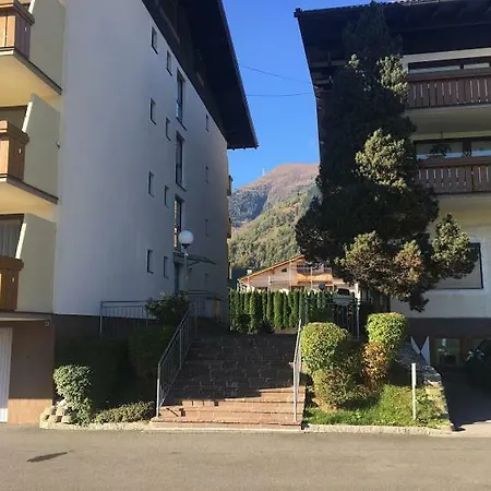 Cheerful アパート *